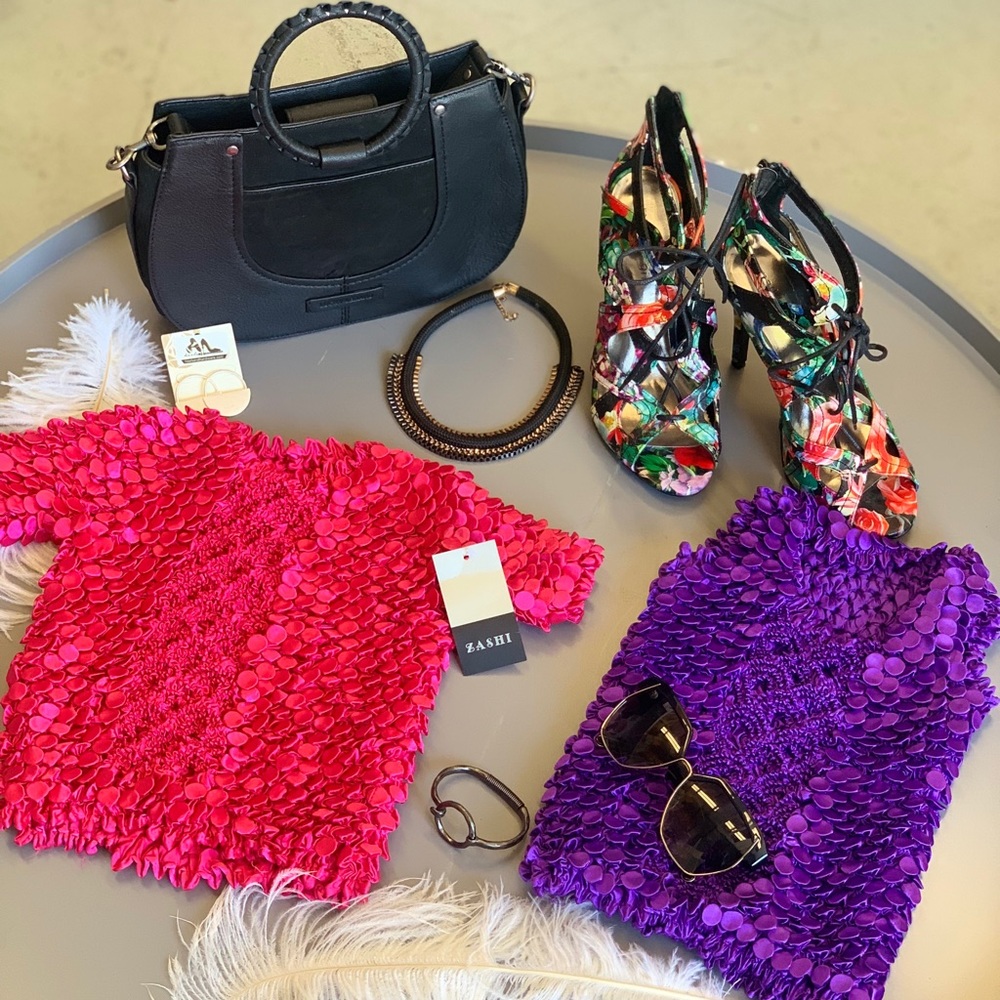 Bubble blouse & sandals
